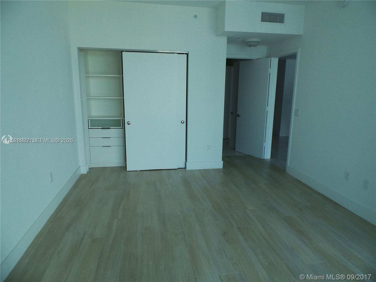 Photo of 17111 Biscayne Blvd  #1703, North Miami Beach, Florida, 33160 - 
