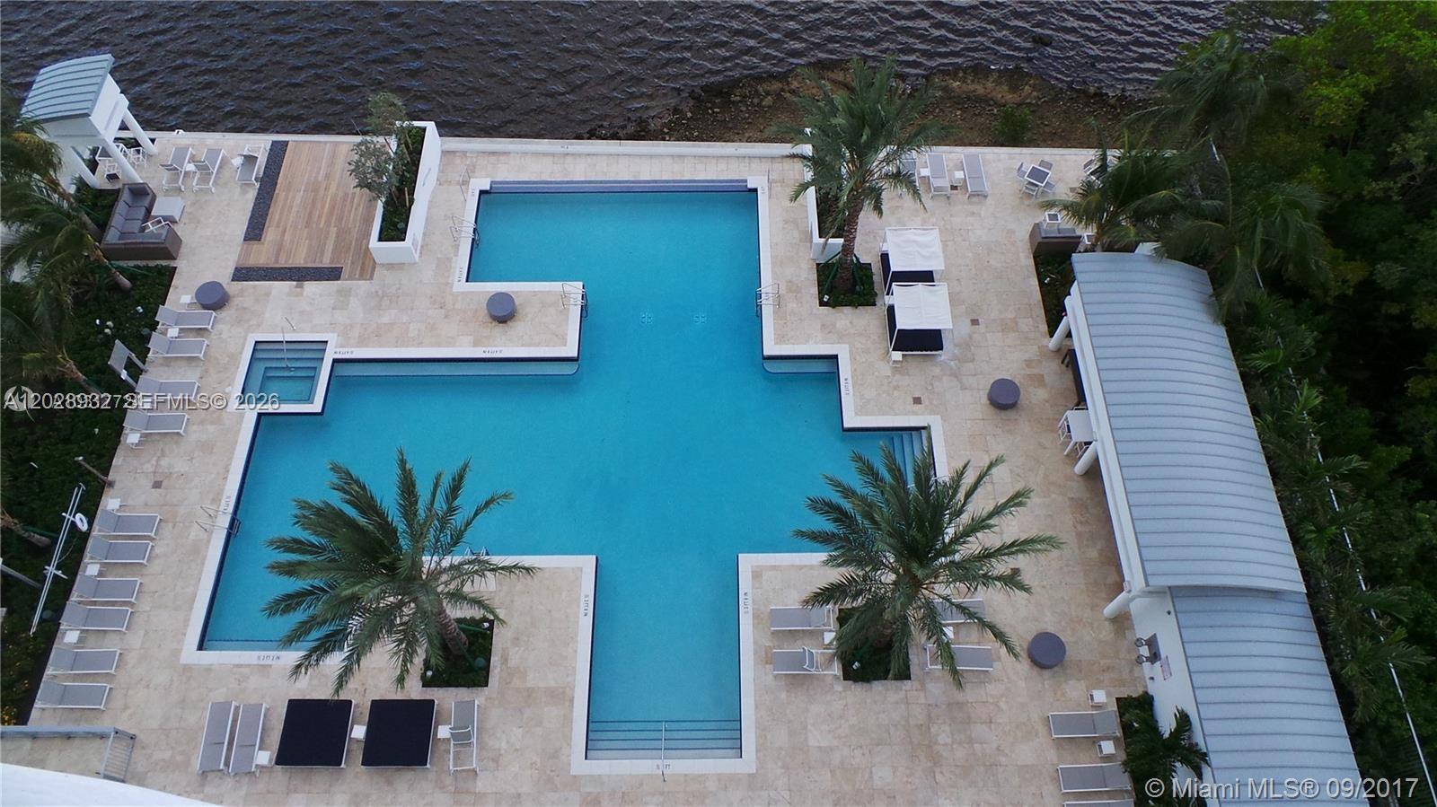 Photo of 17111 Biscayne Blvd  #1703, North Miami Beach, Florida, 33160 - 