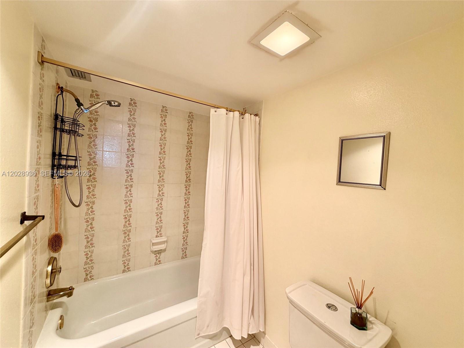 Photo of 2101 Ocean Dr  #306, Hollywood, Florida, 33019 - 