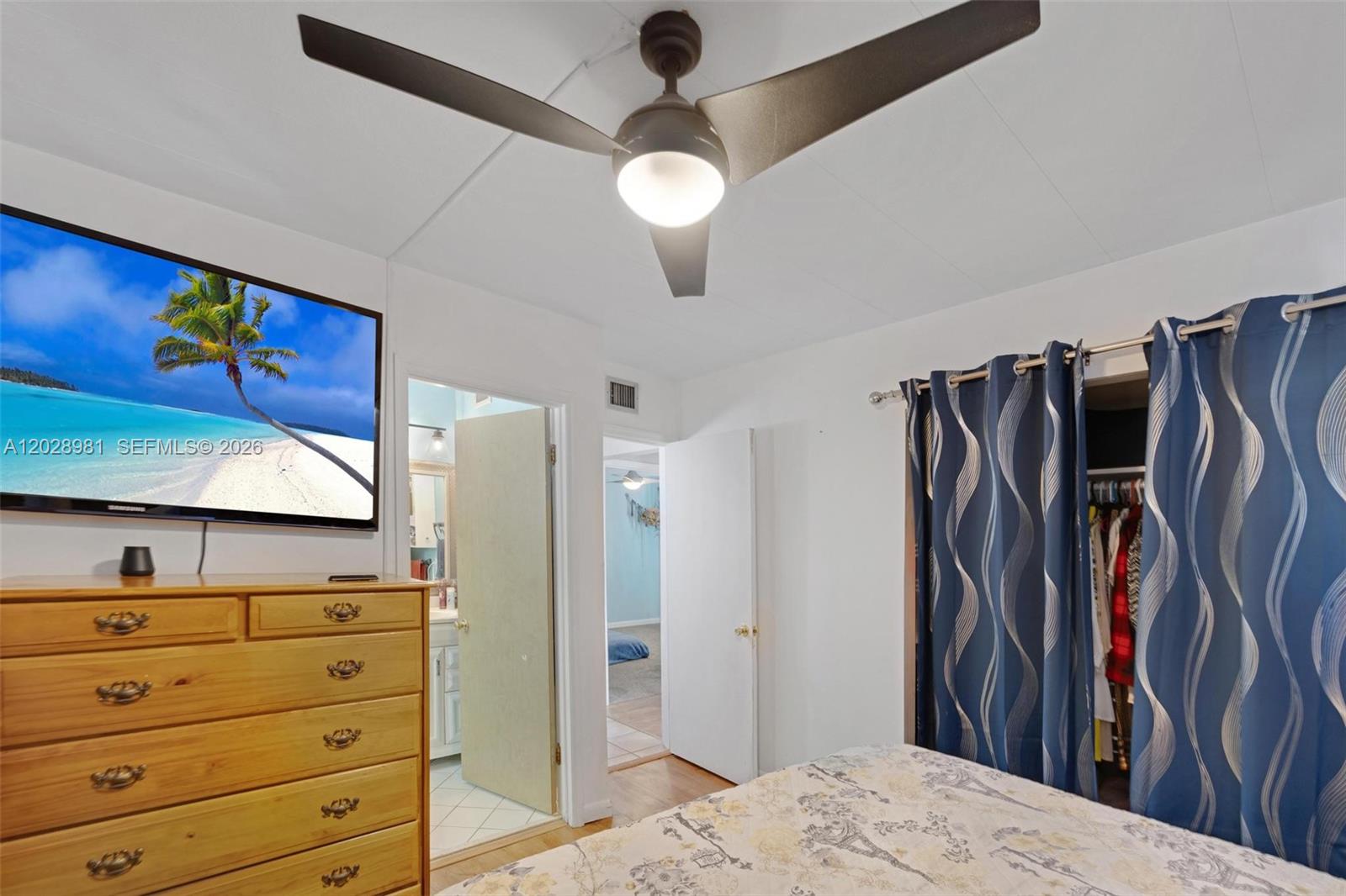Ver detalles 780 4 / 3 1448 sq. ft. $ 2026-06-01 0 foto