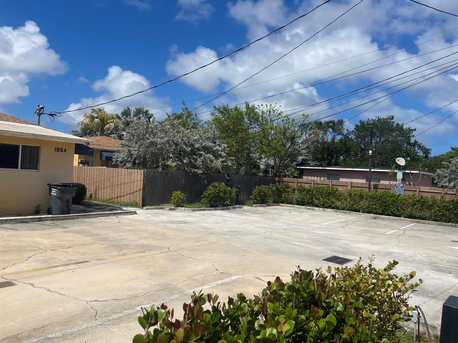   / 0  sq. ft. $ 2026-06-11 0 Photo