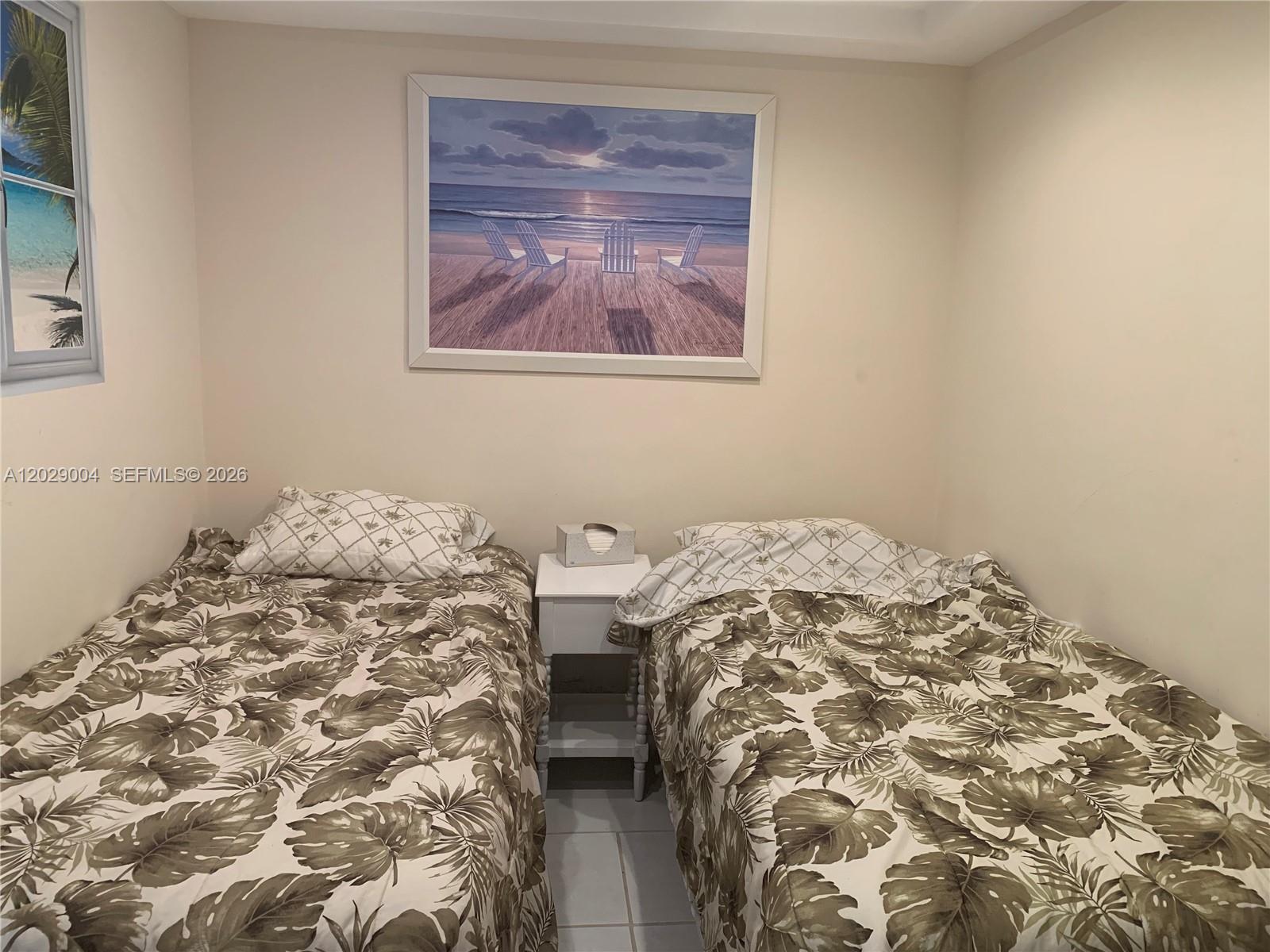 See details 12M 1 / 2 870 sq. ft. $ 2026-06-01 0 Photo