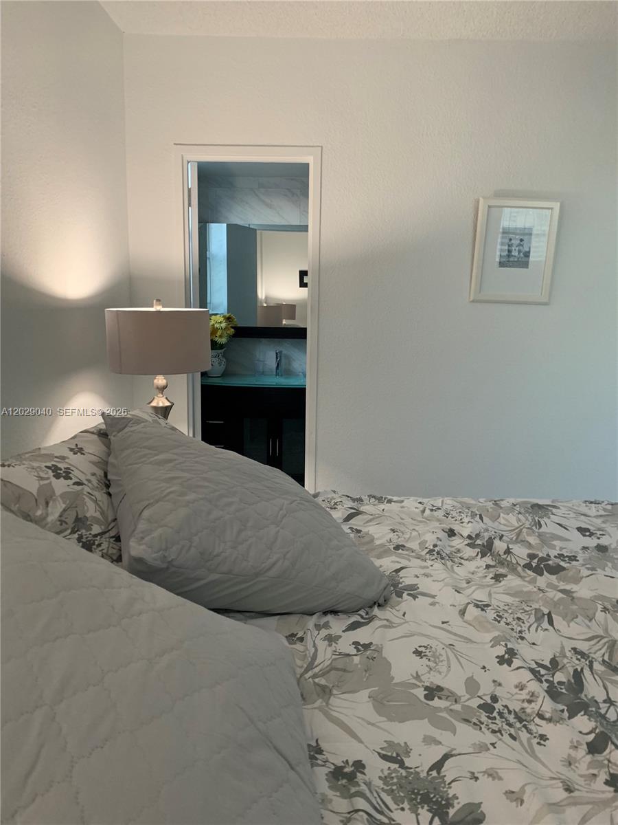 Photo of 3901 Ocean Dr #12V, Hollywood, Florida, 33019 -