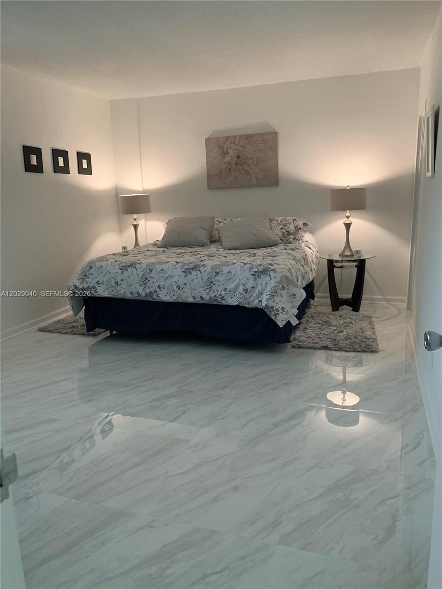 Photo of 3901 Ocean Dr #12V, Hollywood, Florida, 33019 -