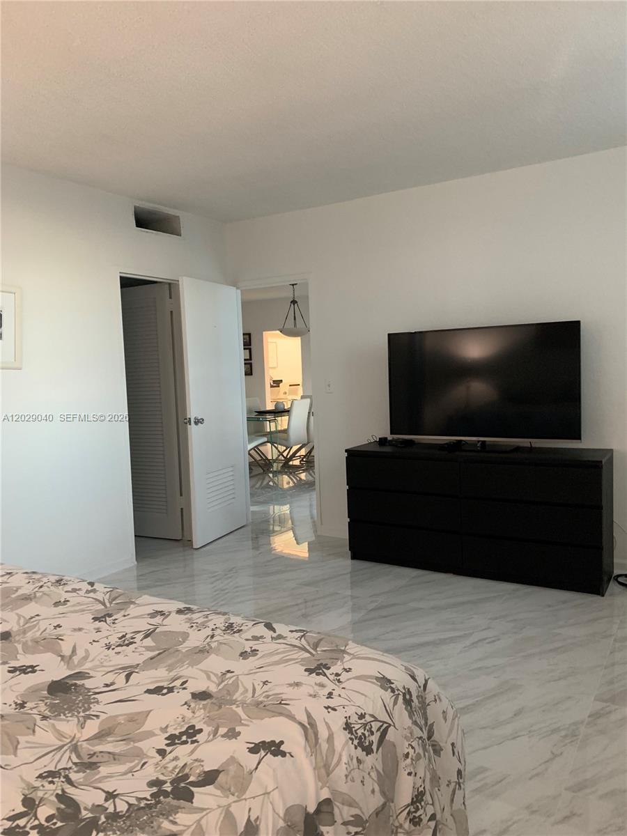 Photo of 3901 Ocean Dr #12V, Hollywood, Florida, 33019 -