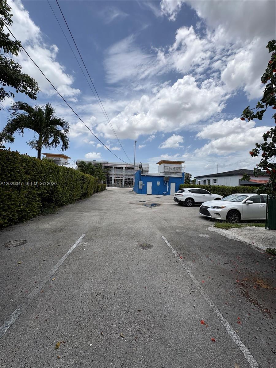 See details / sq. ft. $ 2026-06-01 0 Photo
