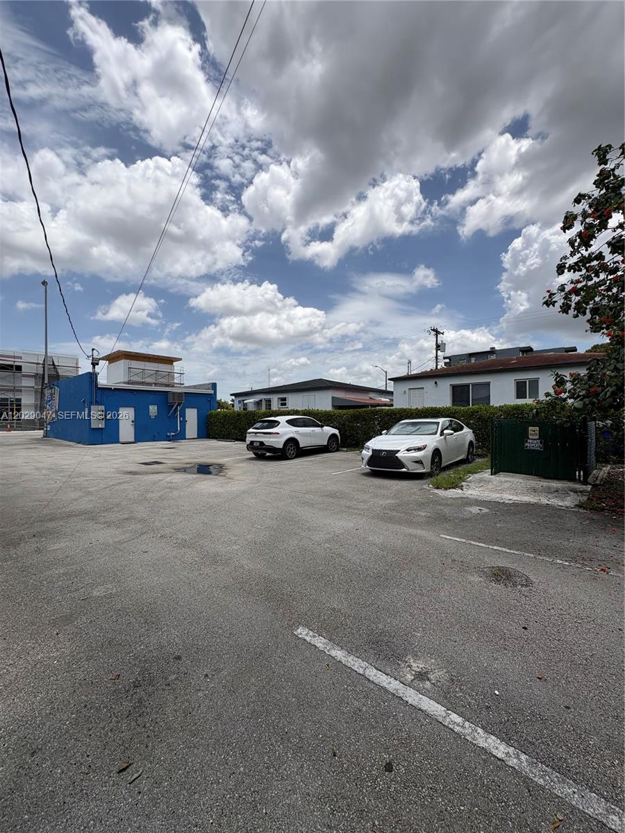 See details / sq. ft. $ 2026-06-01 0 Photo