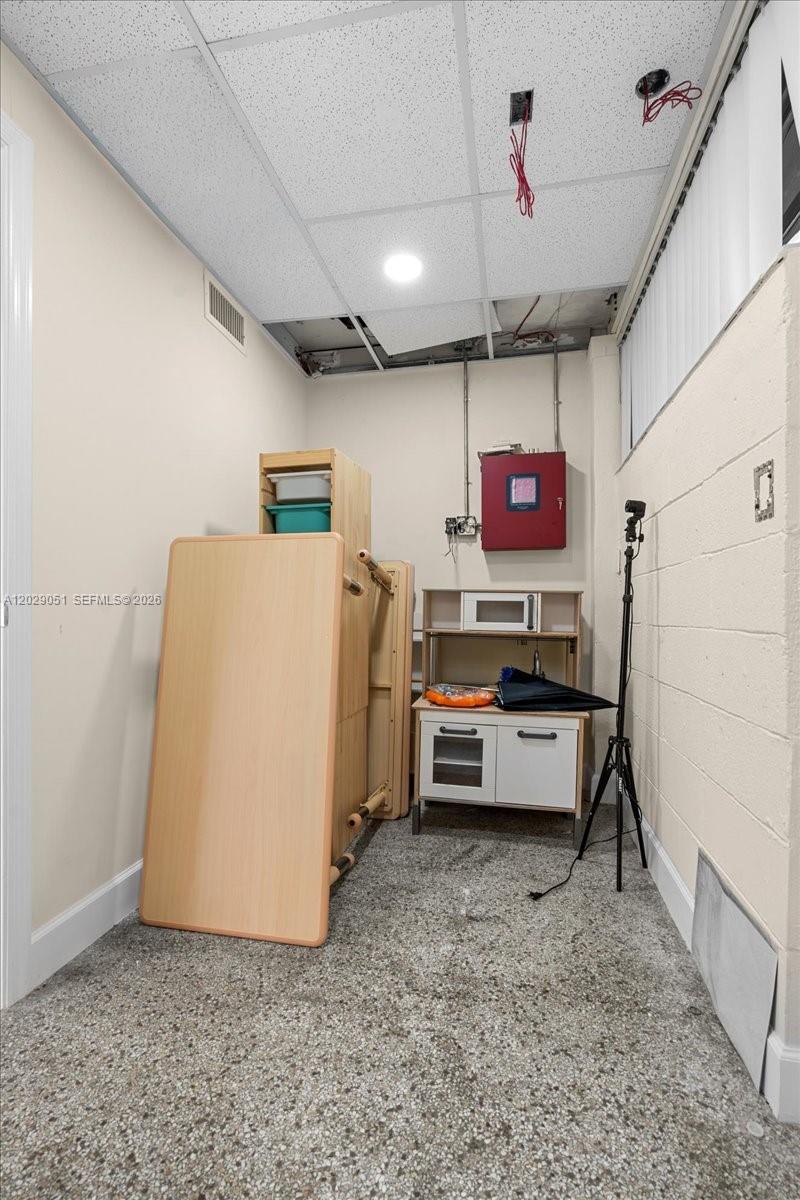   /   sq. ft. $ 2026-06-01 0 Photo