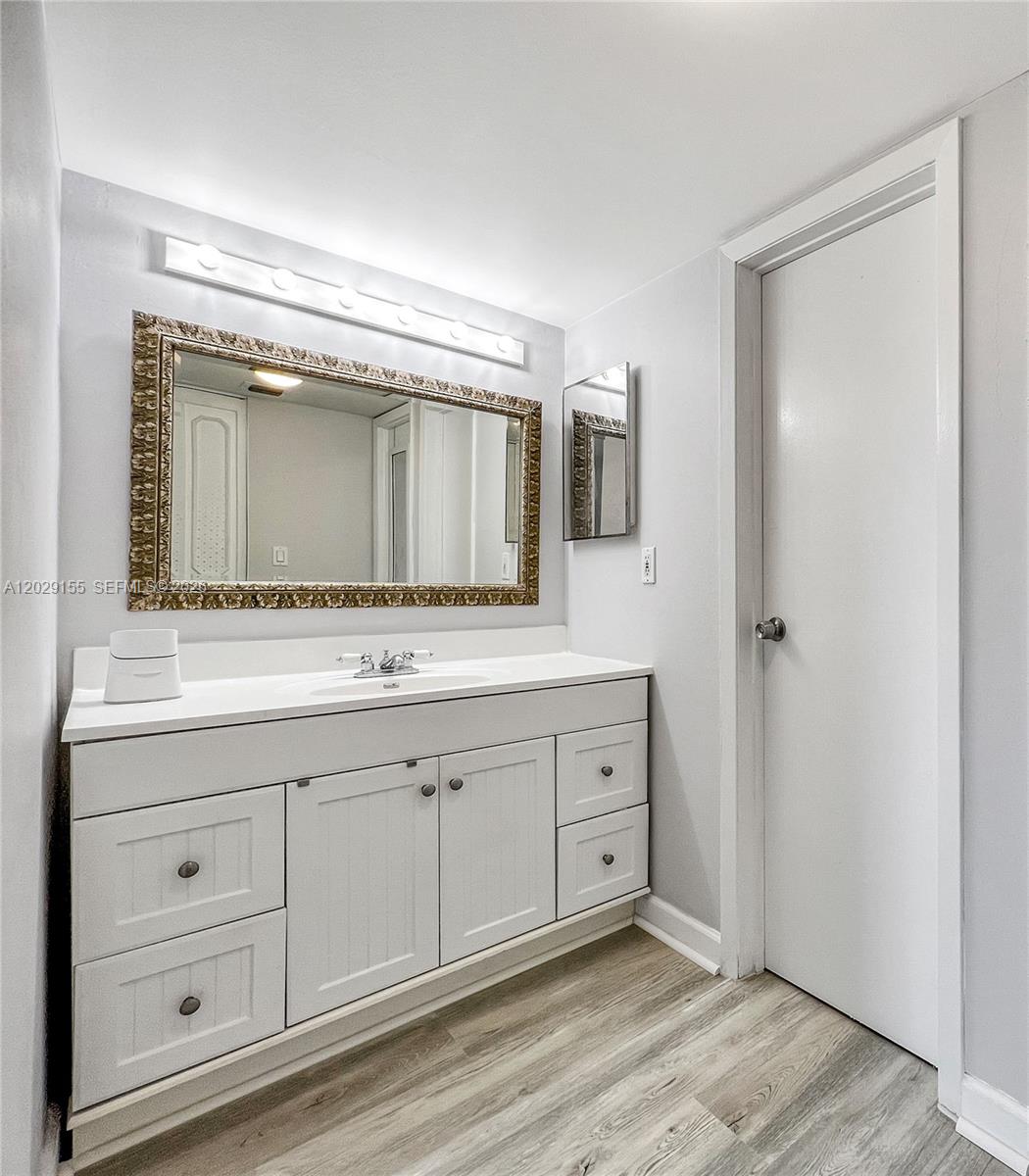 Photo of 3475 Country Club Dr  #503, Aventura, Florida, 33180 - 