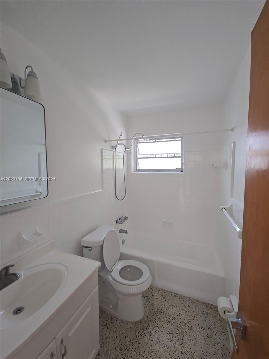 See details / 1970 sq. ft. $ 2026-06-02 0 Photo