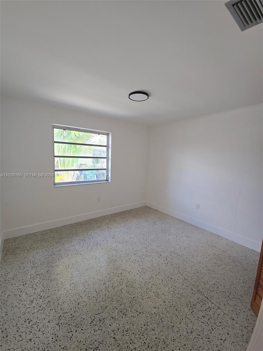 See details / 1970 sq. ft. $ 2026-06-02 0 Photo