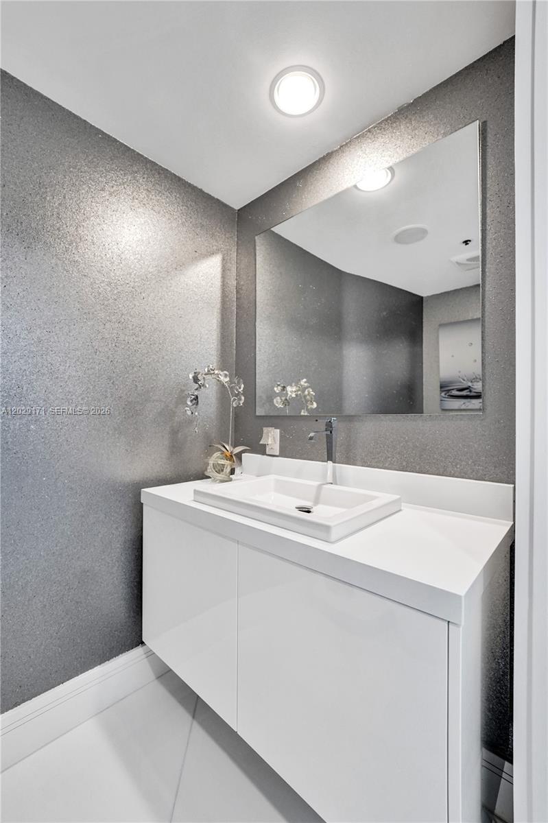 Photo of 3101 Ocean Dr #2208, Hollywood, Florida, 33019 -