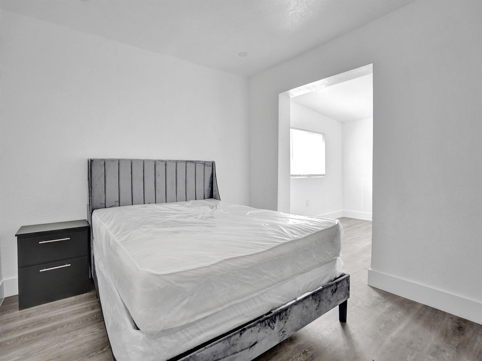 6143 4 / 3 1388 sq. ft. $ 2026-06-20 0 Photo
