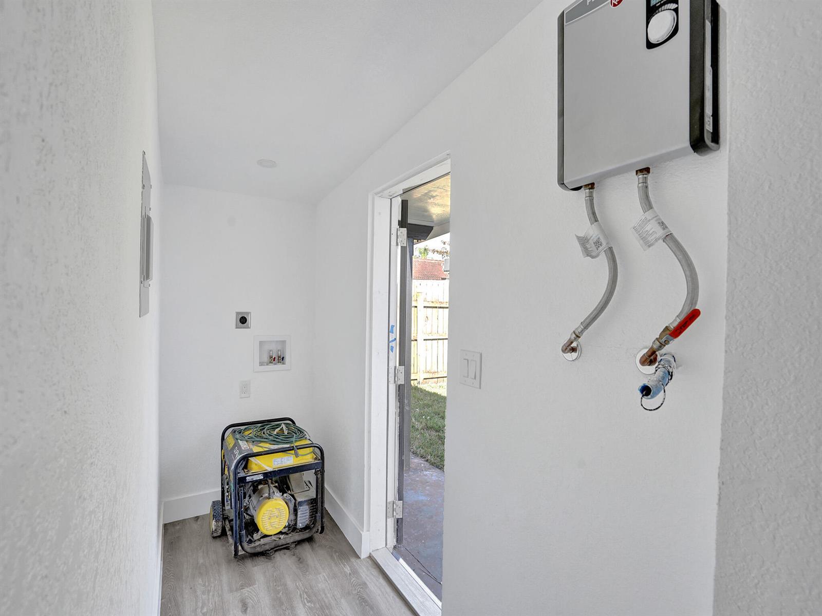 6143 4 / 3 1388 sq. ft. $ 2026-06-20 0 Photo