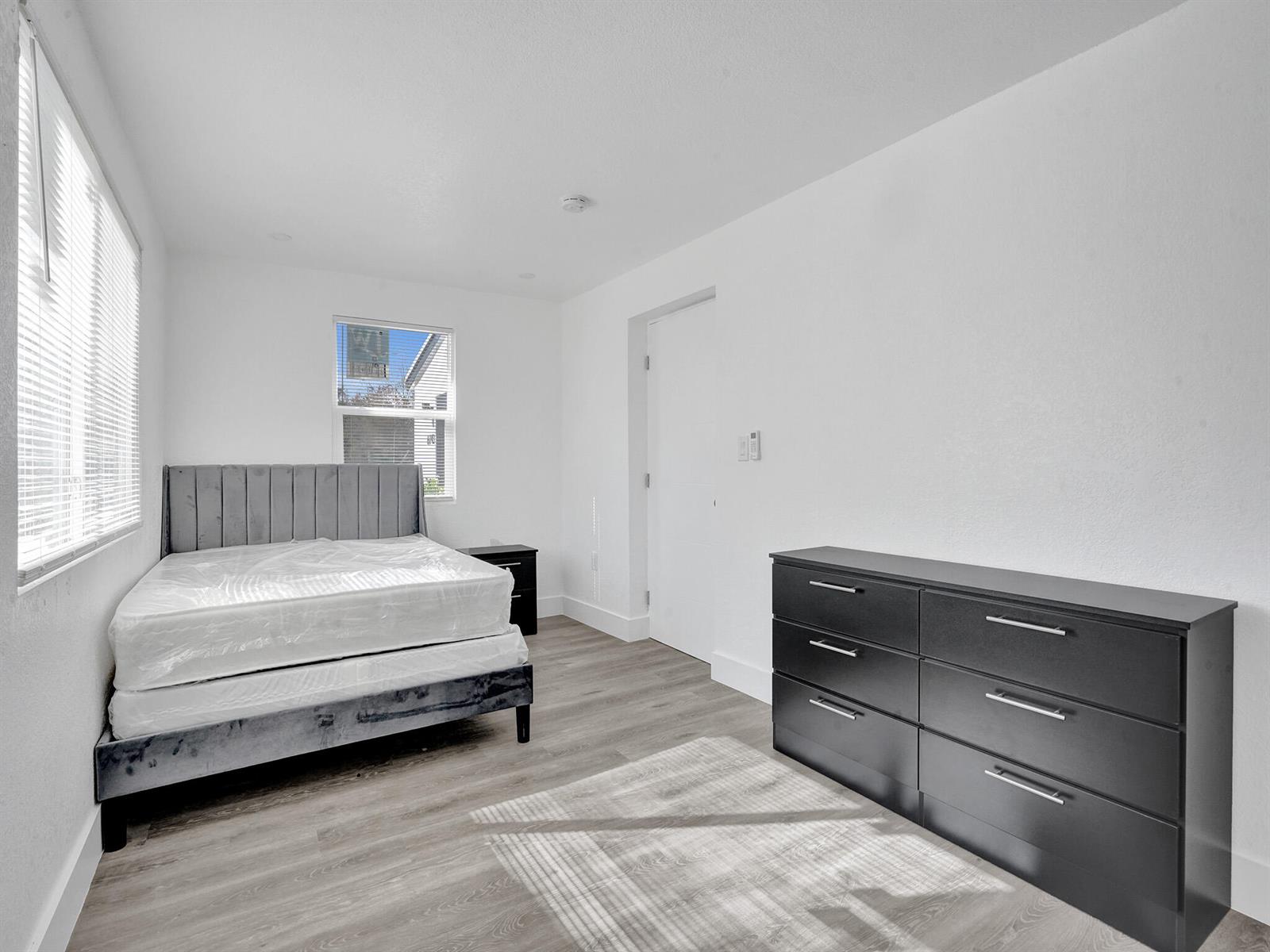 6143 4 / 3 1388 sq. ft. $ 2026-06-20 0 Photo