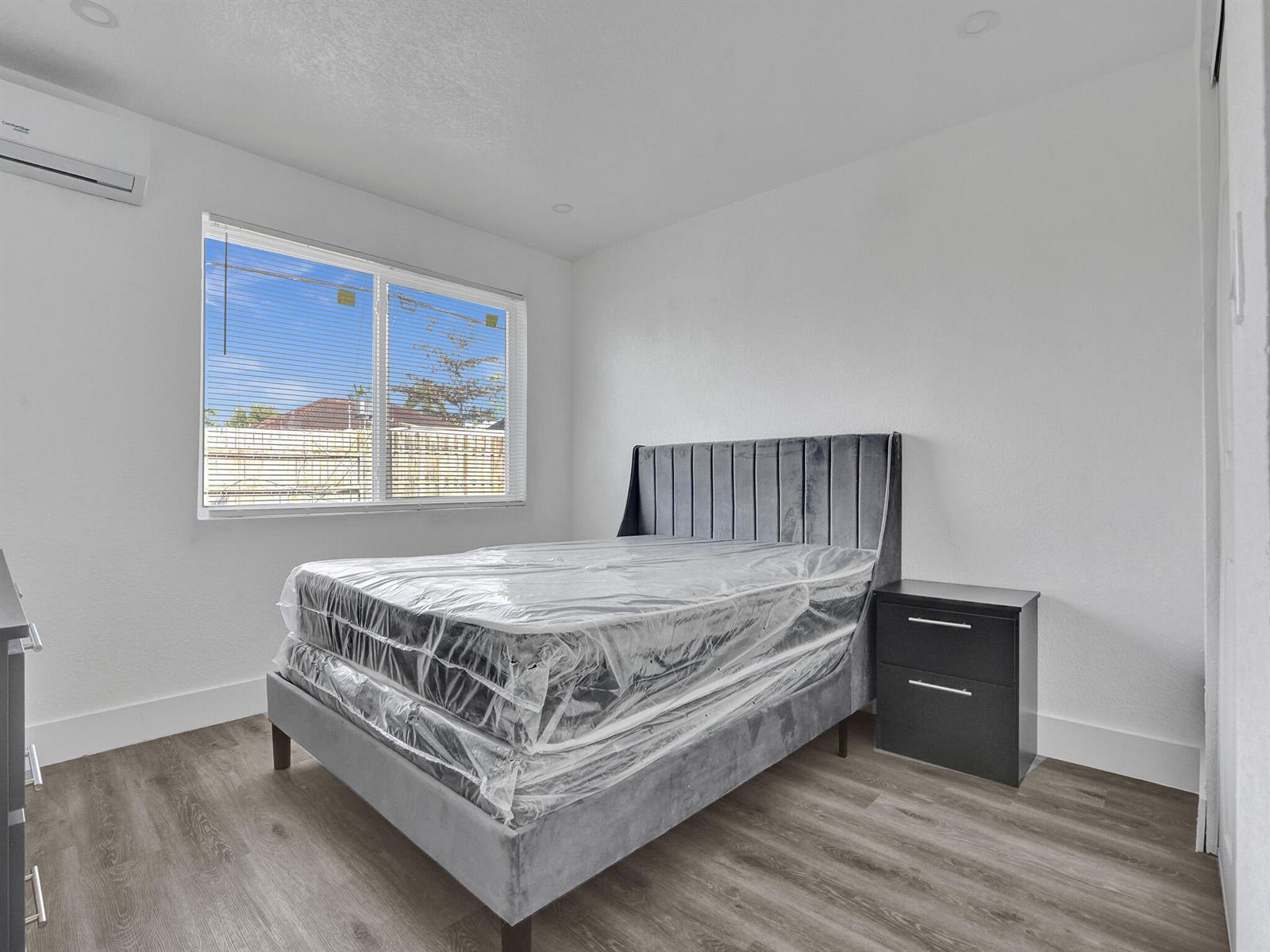 6143 4 / 3 1388 sq. ft. $ 2026-06-20 0 Photo