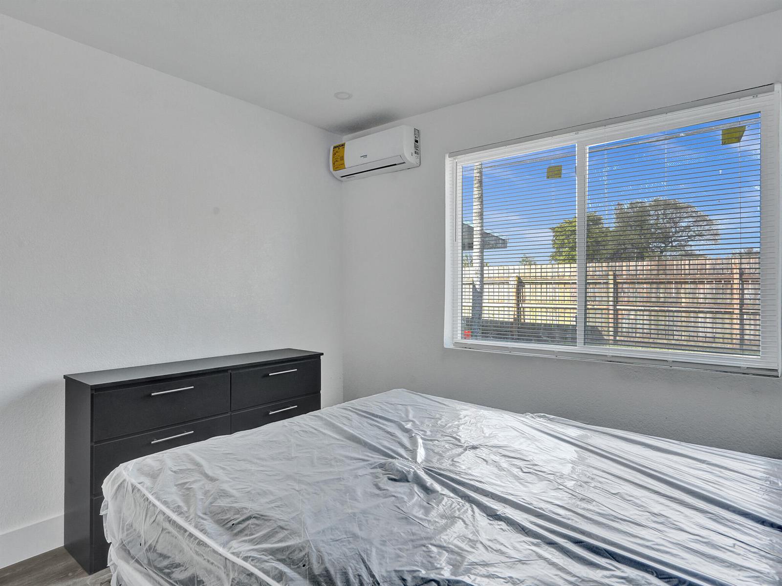 6143 4 / 3 1388 sq. ft. $ 2026-06-20 0 Photo