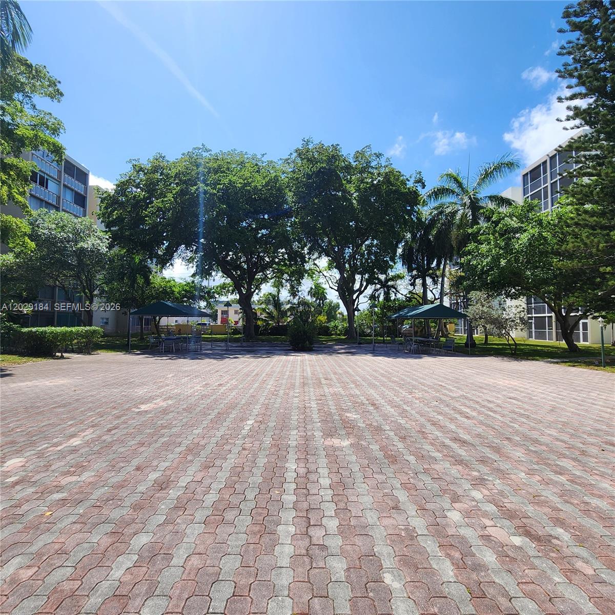 Photo of 900 12th Ave #406, Hallandale Beach, Florida, 33009 - Community Courtyard