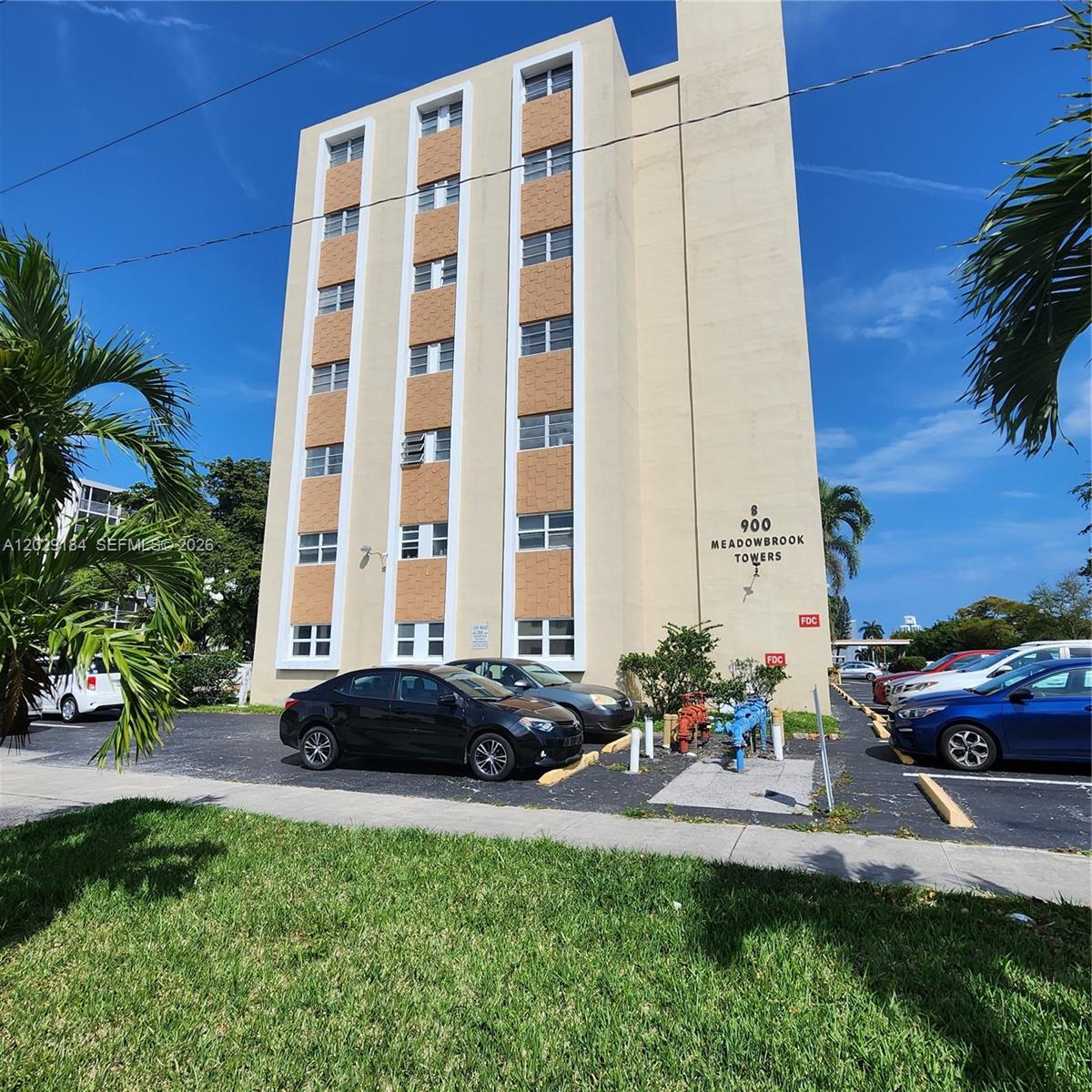 Photo of 900 12th Ave #406, Hallandale Beach, Florida, 33009 -