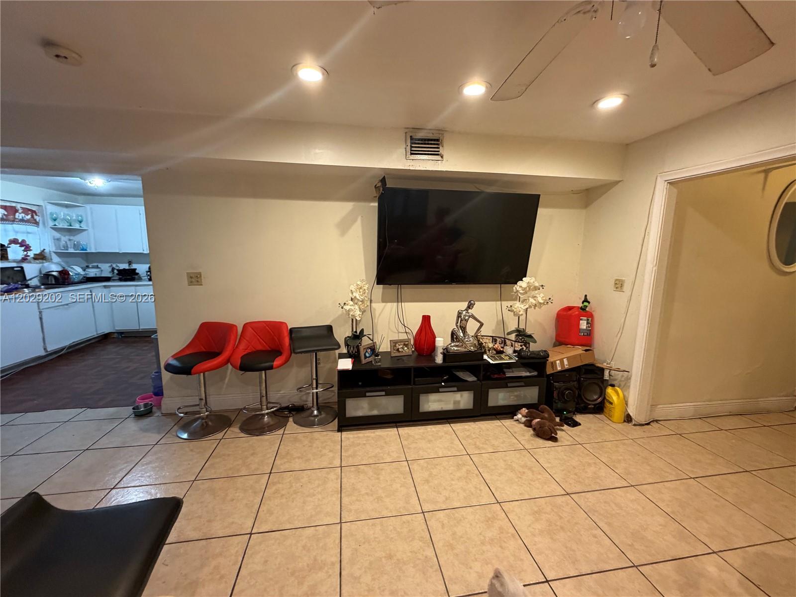 See details / 2747 sq. ft. $ 2026-08-04 0 Photo