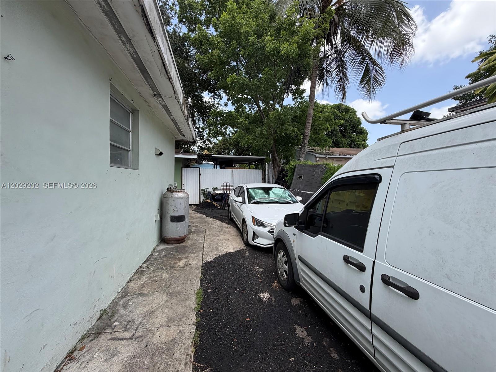 See details / 2747 sq. ft. $ 2026-08-04 0 Photo