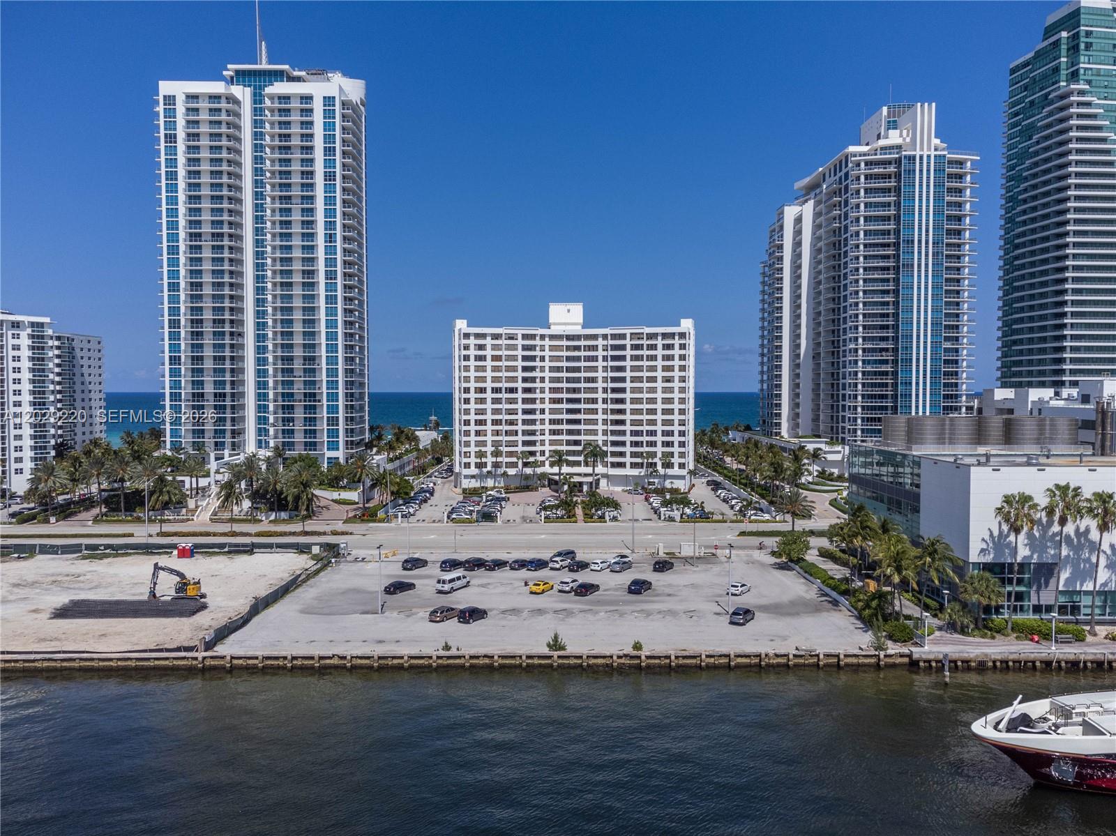Photo of 3505 Ocean Dr  #221, Hollywood, Florida, 33019 - Location of the Building