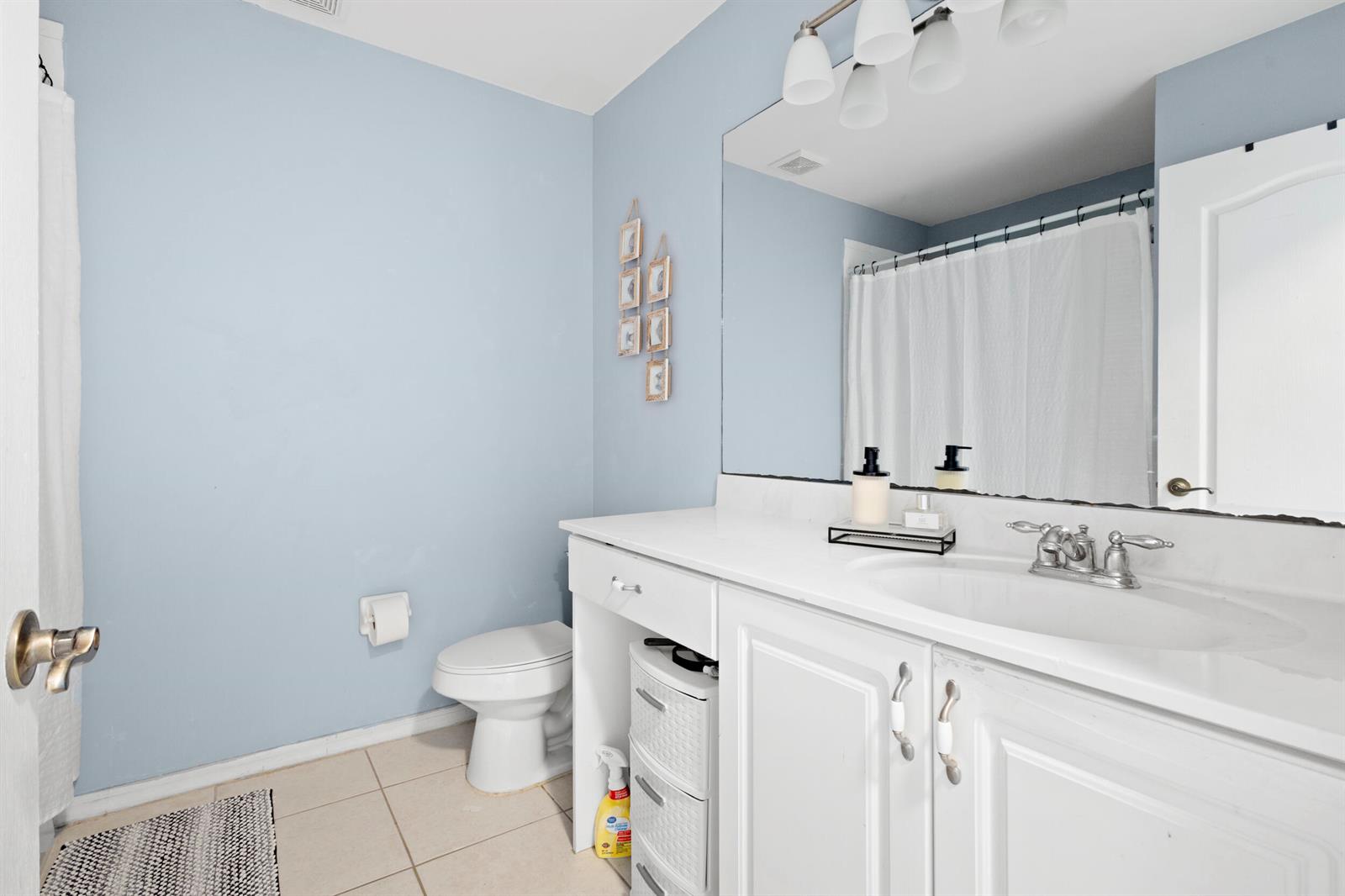 Ver detalles 2148 2 / 1350 sq. ft. $ 2026-06-20 0 foto