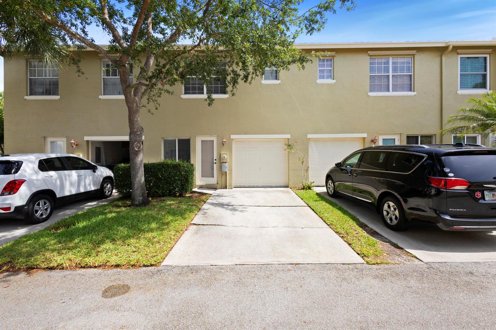 Ver detalles 2148 2 / 1350 sq. ft. $ 2026-06-20 0 foto