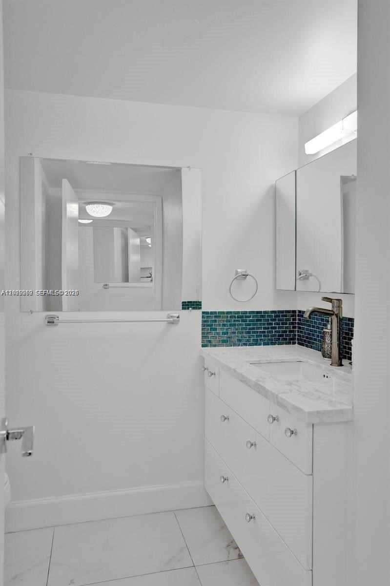 Photo of 2500 Parkview Dr #1008, Hallandale Beach, Florida, 33009 -
