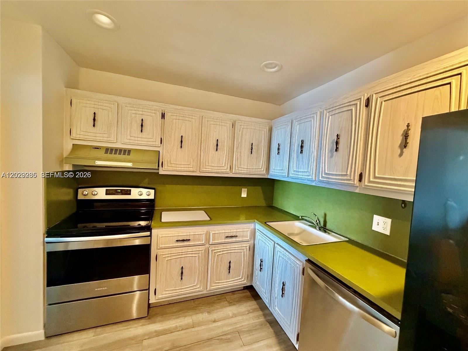 Photo of 2101 Ocean Dr  #306, Hollywood, Florida, 33019 - 