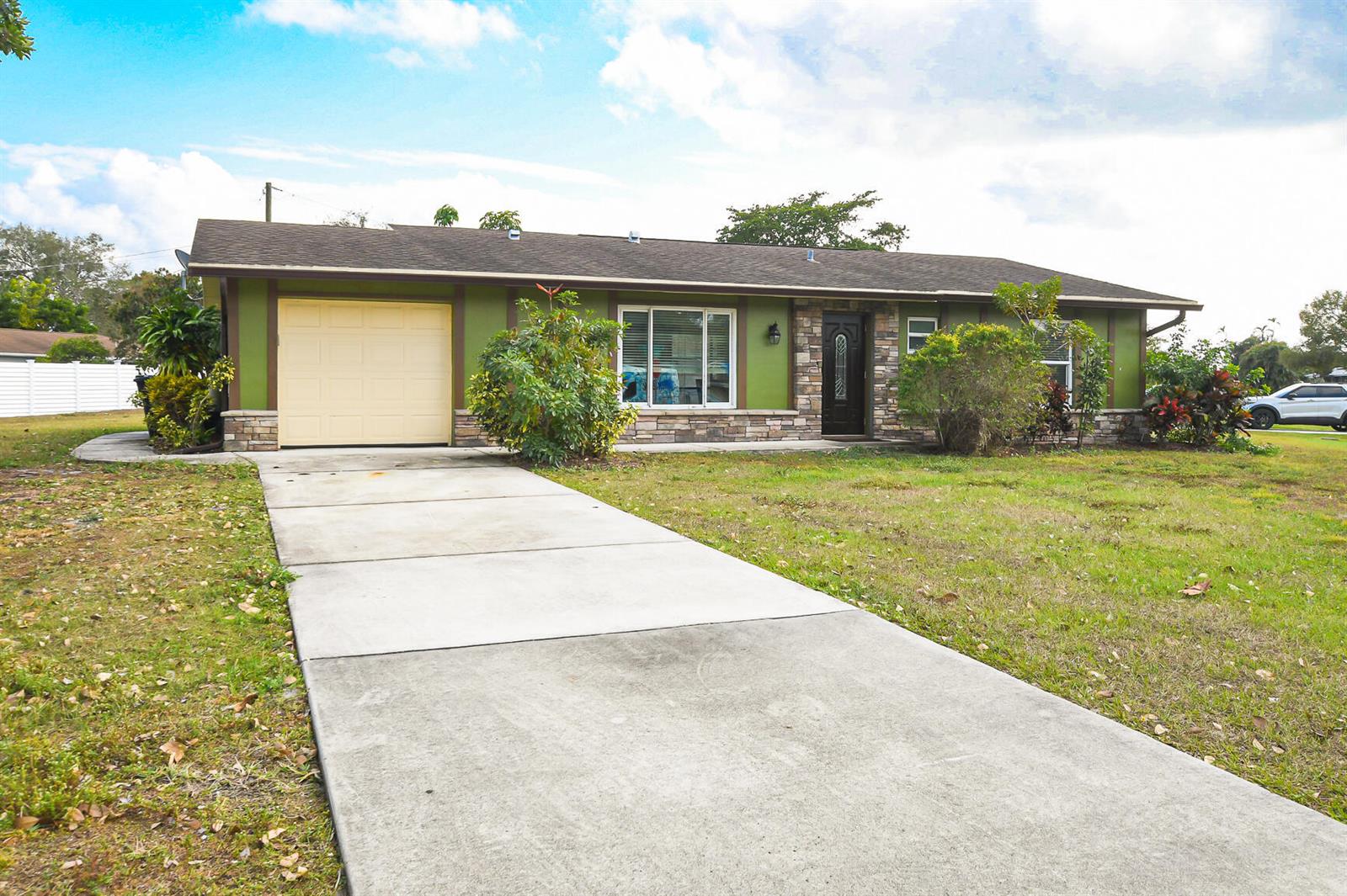 610 2 / 2 954 sq. ft. $ 2026-06-20 0 foto