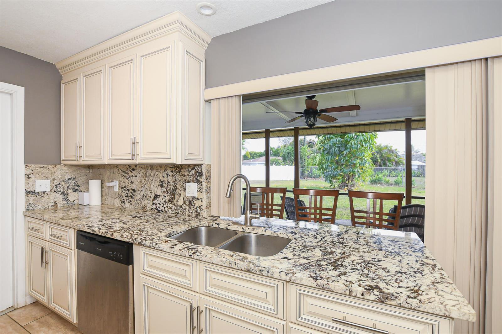 610 2 / 2 954 sq. ft. $ 2026-06-20 0 foto