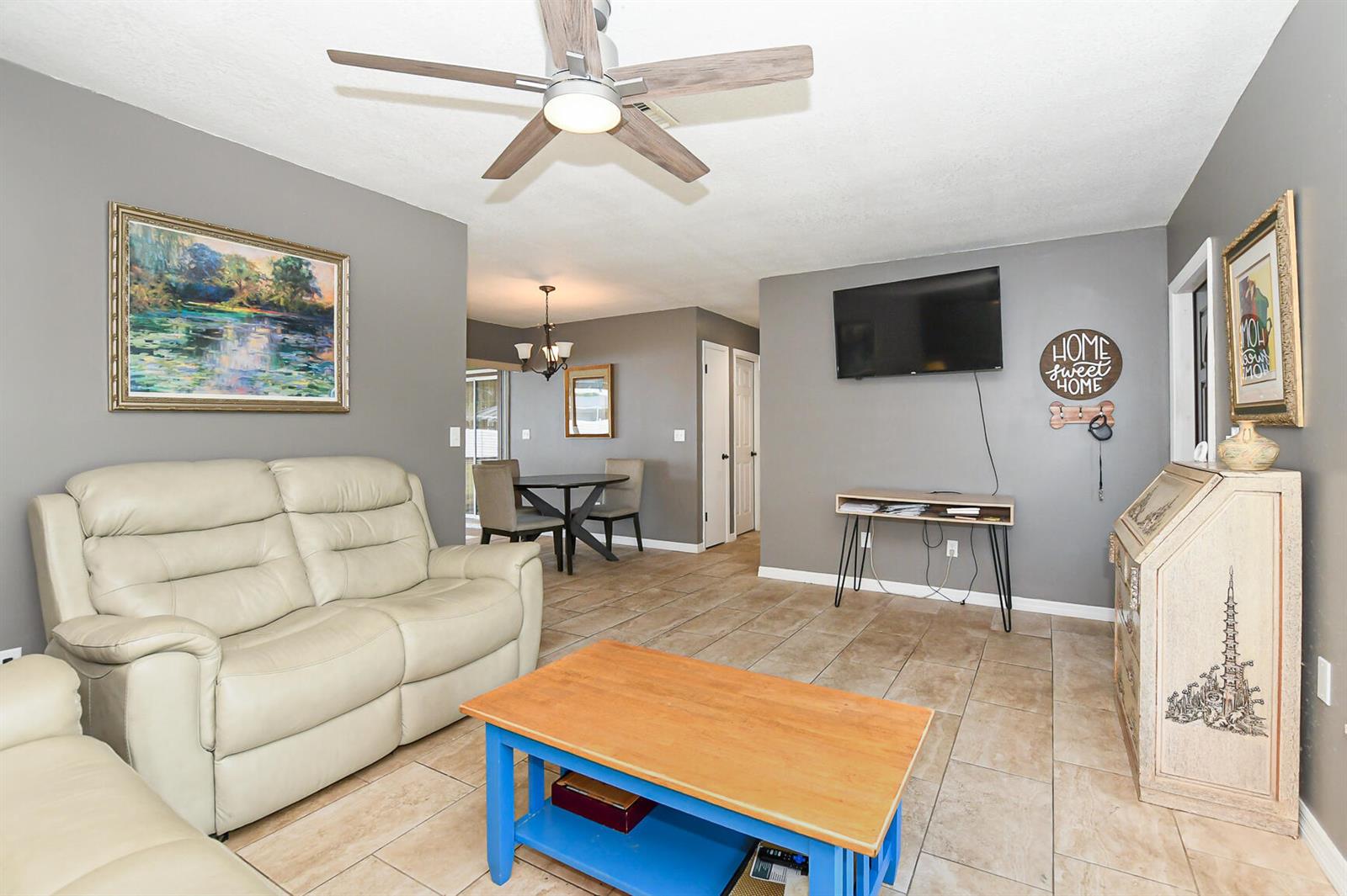 610 2 / 2 954 sq. ft. $ 2026-06-20 0 foto