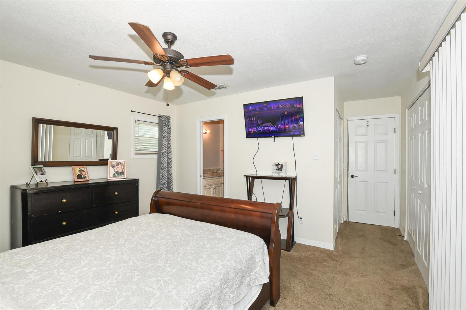 610 2 / 2 954 sq. ft. $ 2026-06-20 0 foto