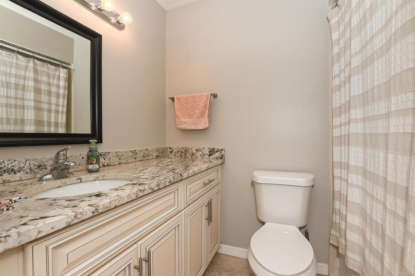 610 2 / 2 954 sq. ft. $ 2026-06-20 0 foto