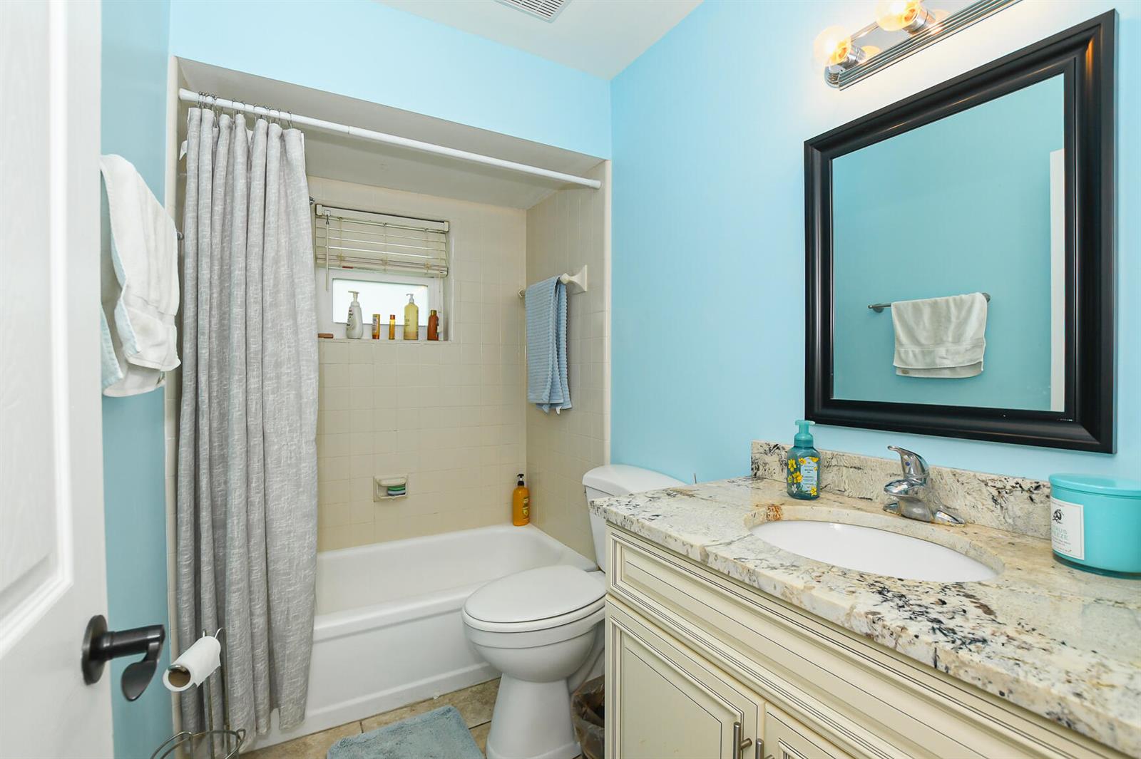 610 2 / 2 954 sq. ft. $ 2026-06-20 0 foto