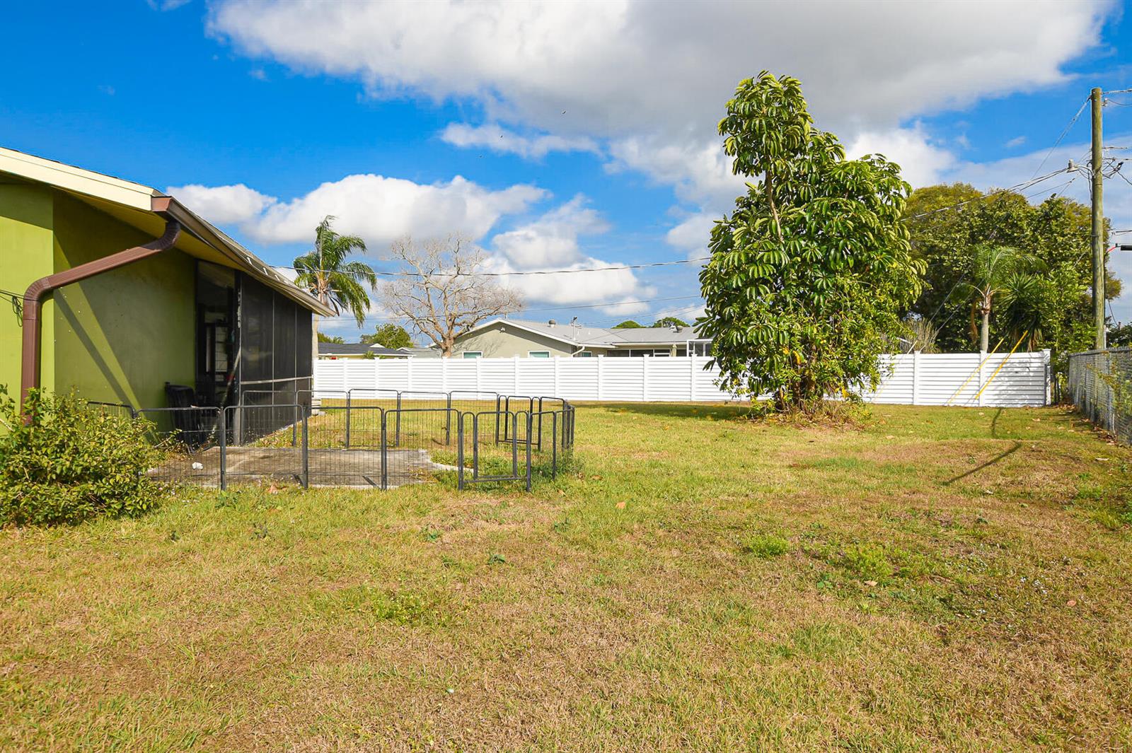 610 2 / 2 954 sq. ft. $ 2026-06-20 0 foto