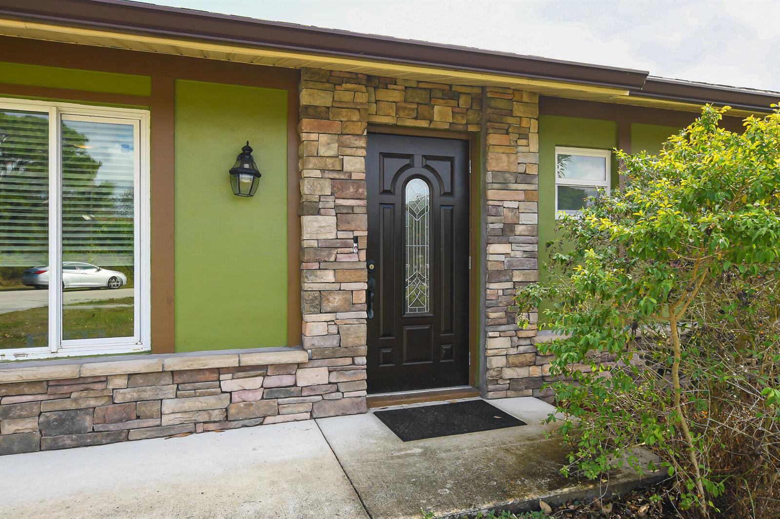 610 2 / 2 954 sq. ft. $ 2026-06-20 0 foto