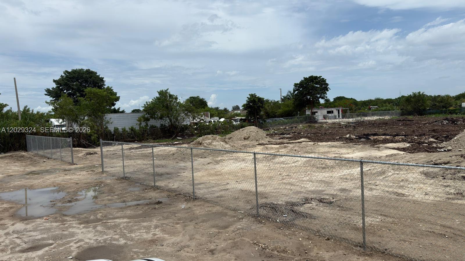 Ver detalles / sq. ft. $ 2026-06-02 0 foto