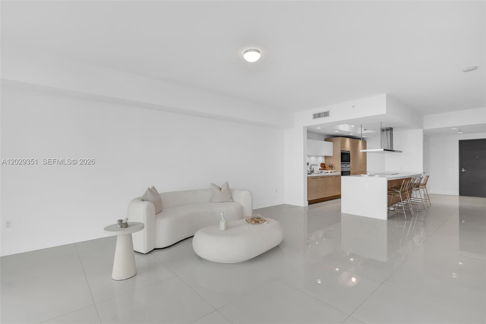 Photo of 17111 BISCAYNE BL #506, North Miami Beach, Florida, 33160 -