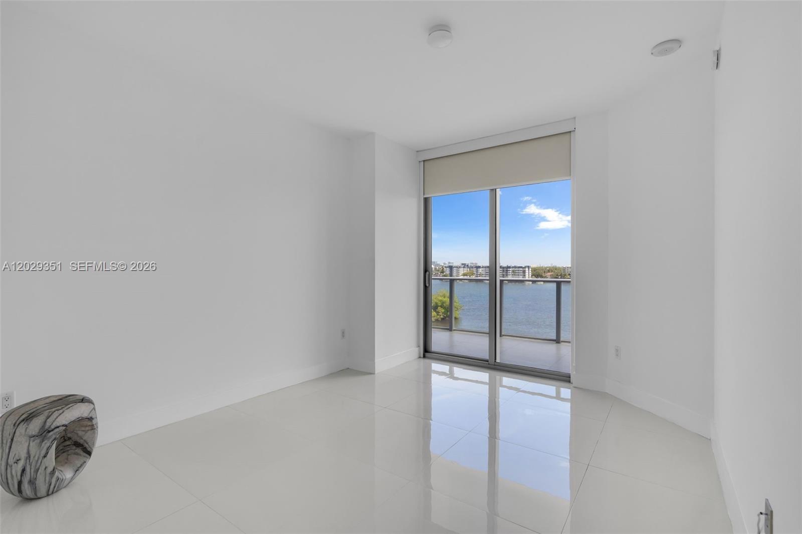 Photo of 17111 BISCAYNE BL #506, North Miami Beach, Florida, 33160 -