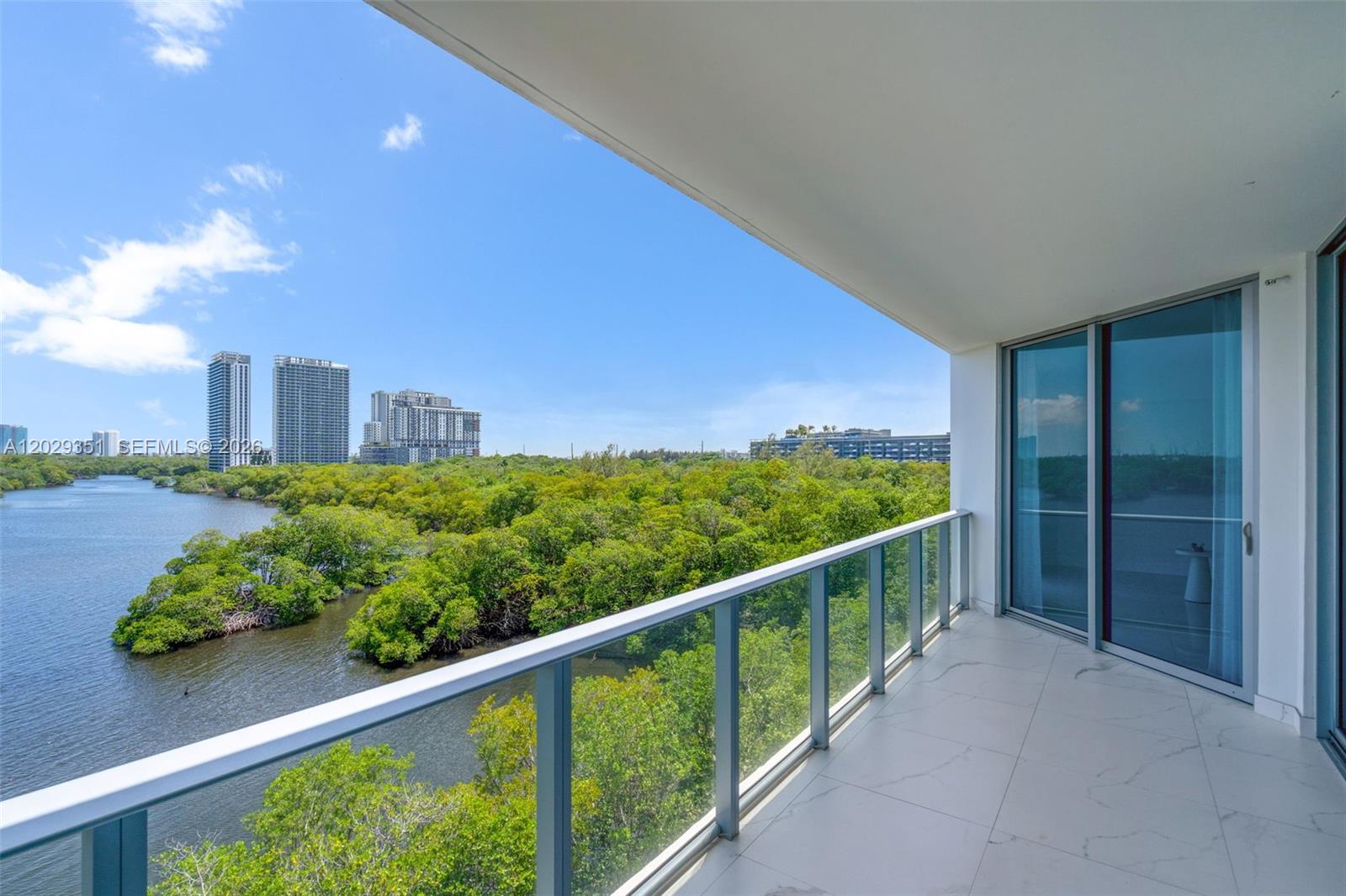 Photo of 17111 BISCAYNE BL #506, North Miami Beach, Florida, 33160 -