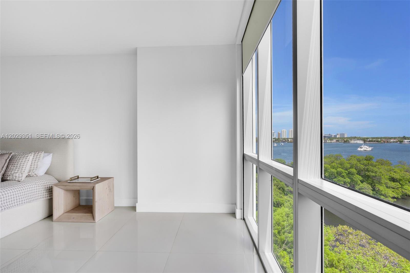 Photo of 17111 BISCAYNE BL #506, North Miami Beach, Florida, 33160 -