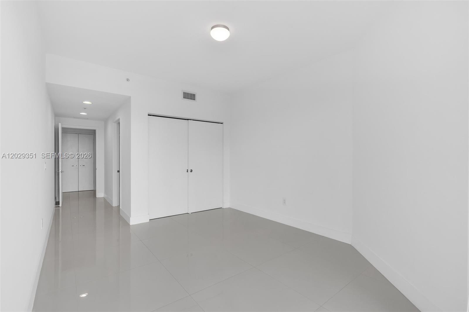 Photo of 17111 BISCAYNE BL #506, North Miami Beach, Florida, 33160 -