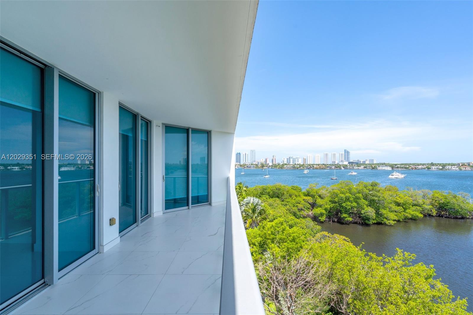 Photo of 17111 BISCAYNE BL #506, North Miami Beach, Florida, 33160 -