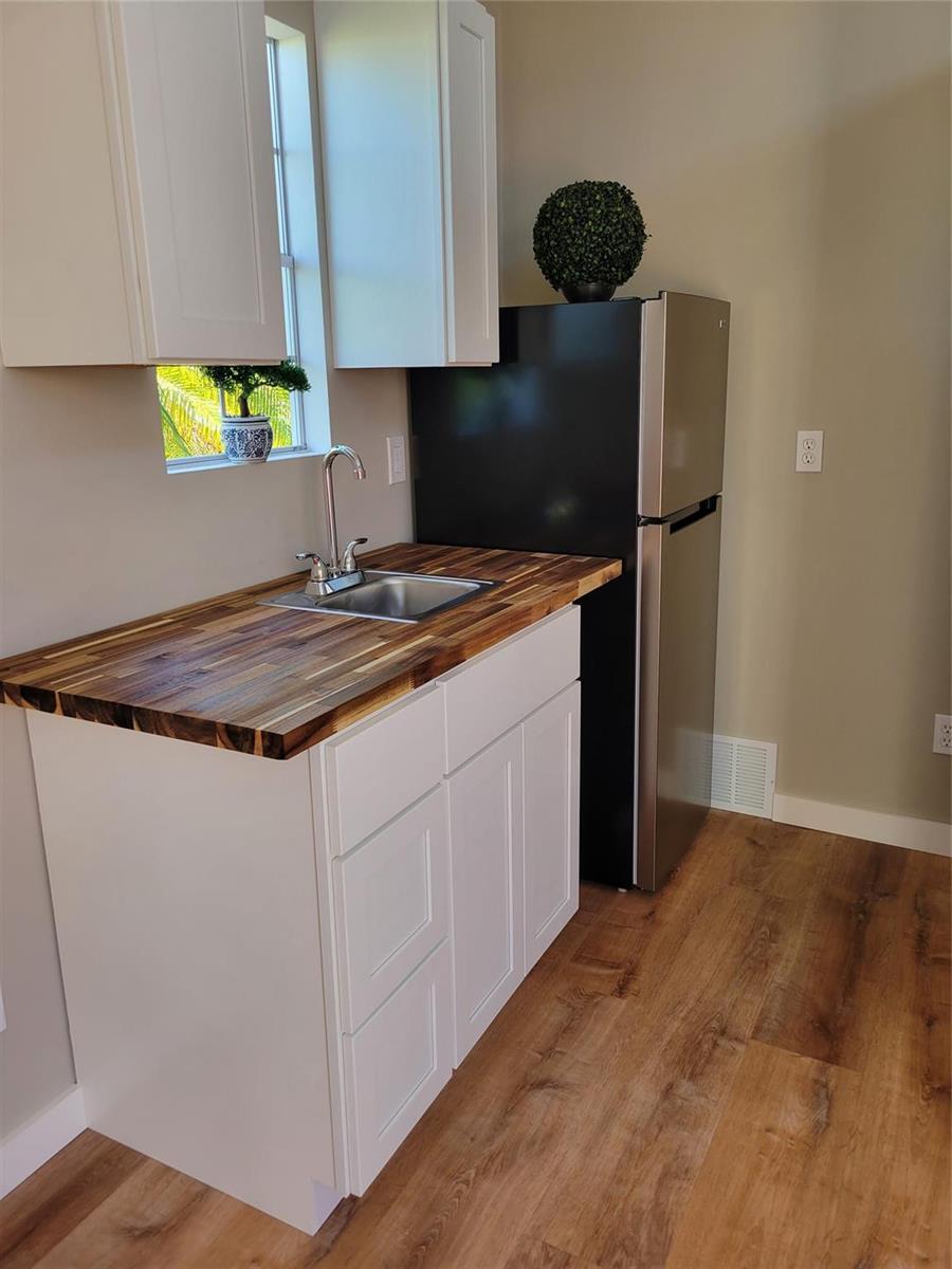   / 0  sq. ft. $ 2026-06-15 0 foto