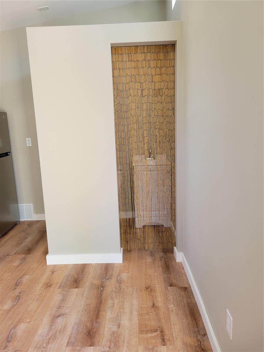   / 0  sq. ft. $ 2026-06-15 0 foto