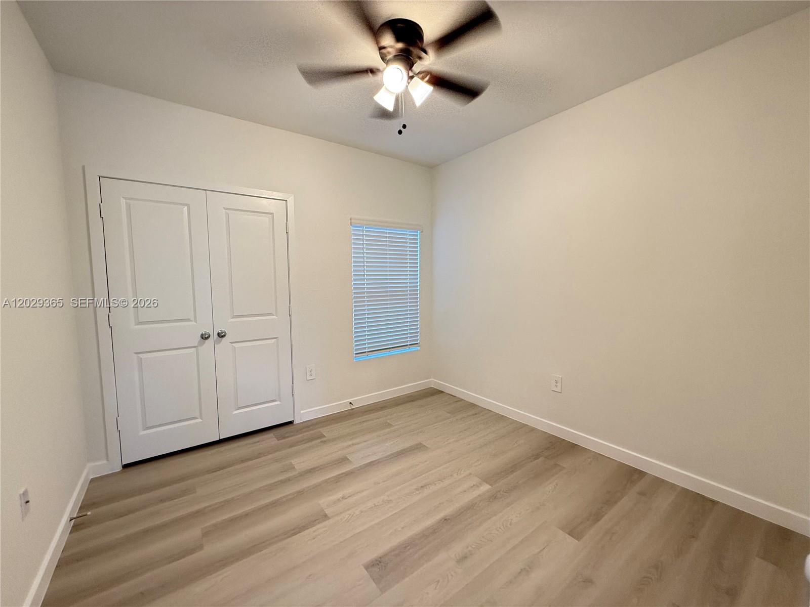 Ver detalles 540 3 / 3 1376 sq. ft. $ 2026-06-02 0 foto