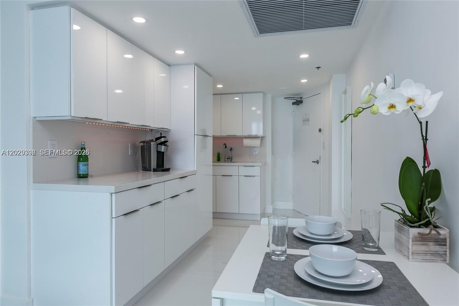 Ver detalles / sq. ft. $ 2026-06-02 0 foto