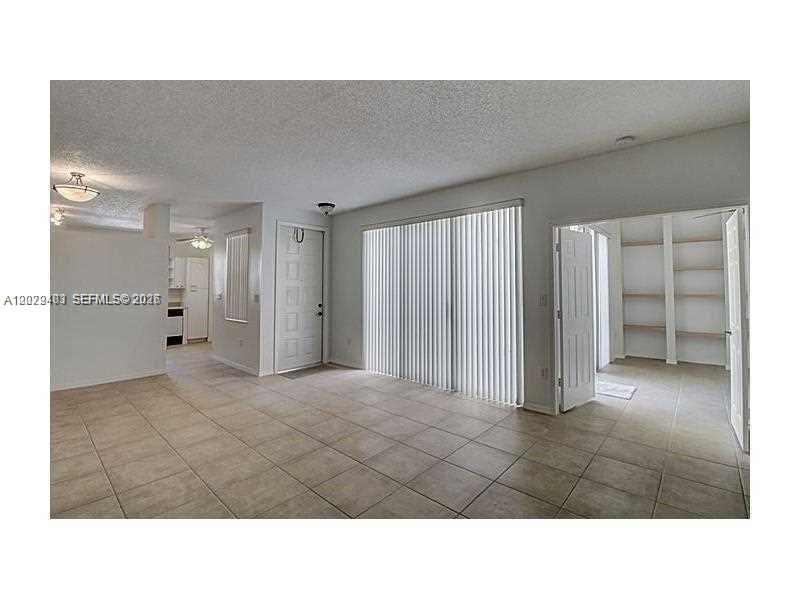 Photo of 960 Corkwood St  (960), Hollywood, Florida, 33019 - 